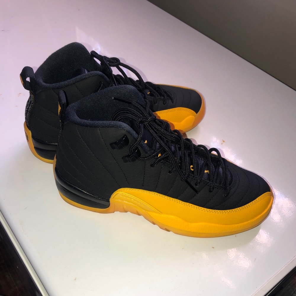 Air Jordan 12 Retro GS “University Gold’